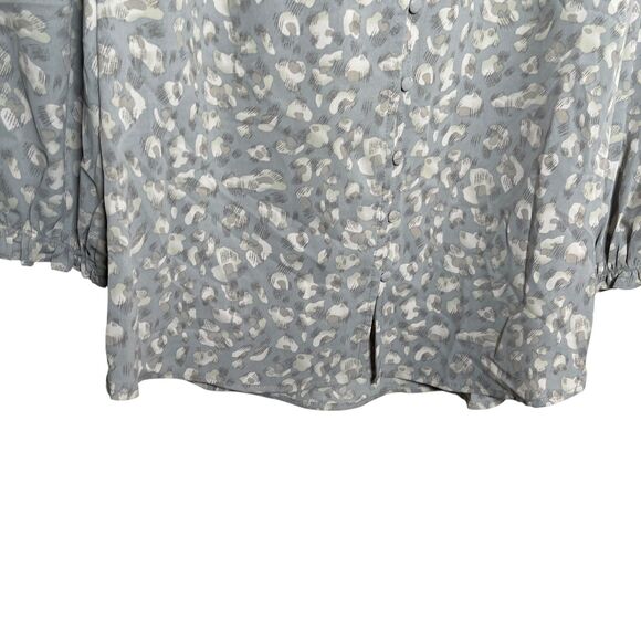 Calivta Blouse Women's Medium V-Neck Button Up 3/4 Sleeve Career Shirt Top NWT - Picture 3 of 10